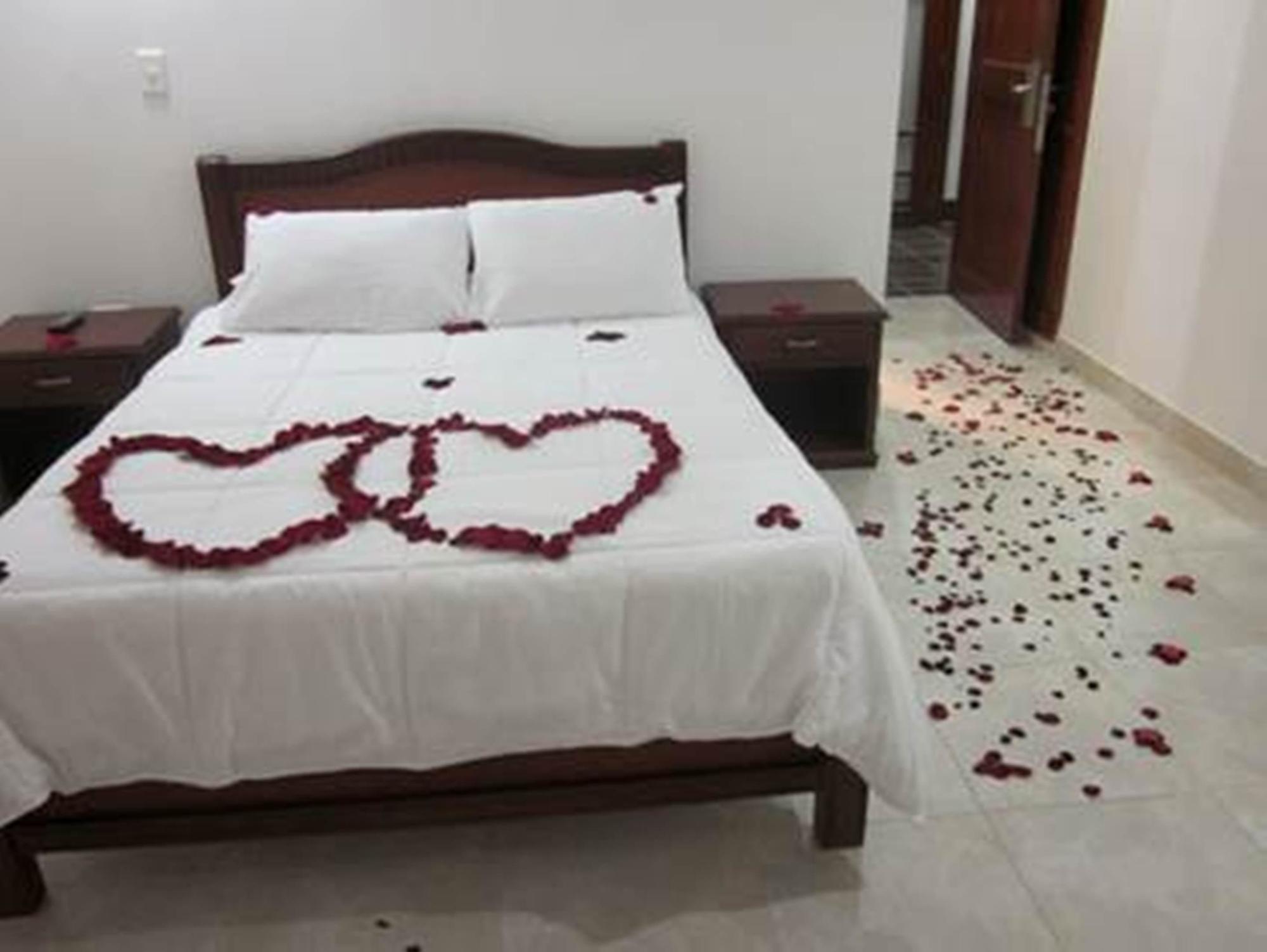 Sanha Hotel 3*