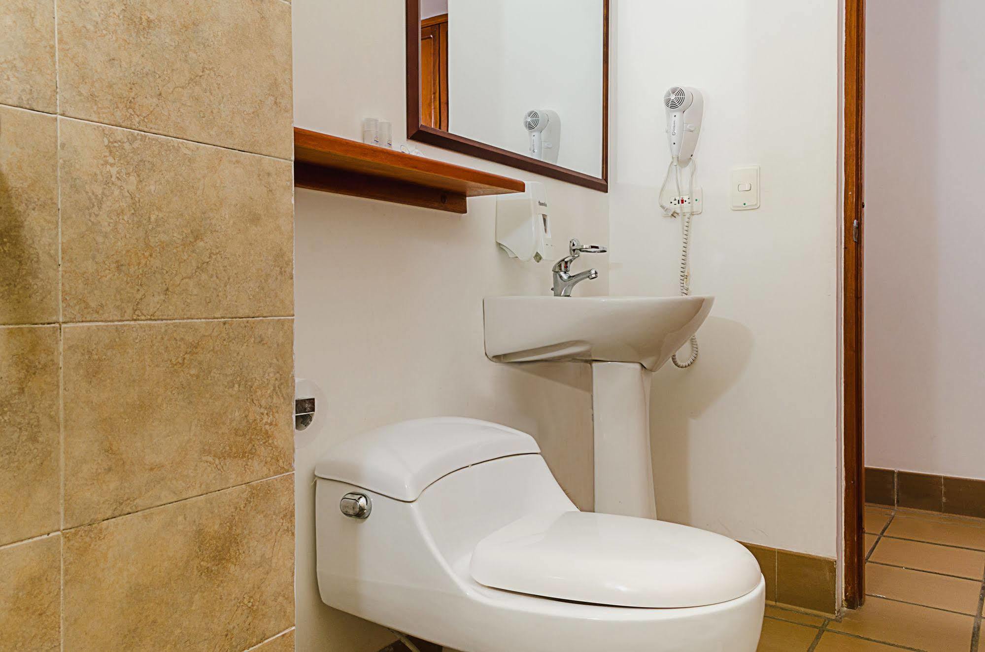 Hotel Sanha 3*